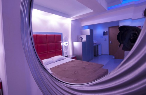 Rhodes Hotel | Cozy Oceanfront Suite at Hotel Parthenon Rhodes Awaits