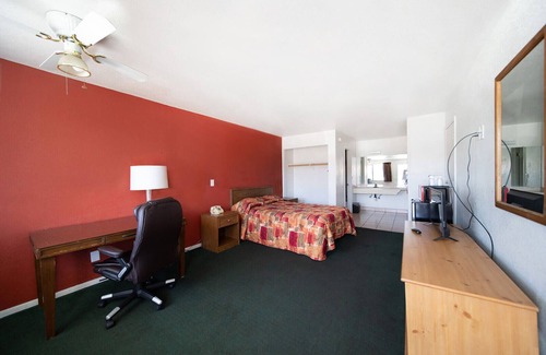 Mesa Hotel | Inviting Suites in Phoenix Mesa with Spa and Breakfast
