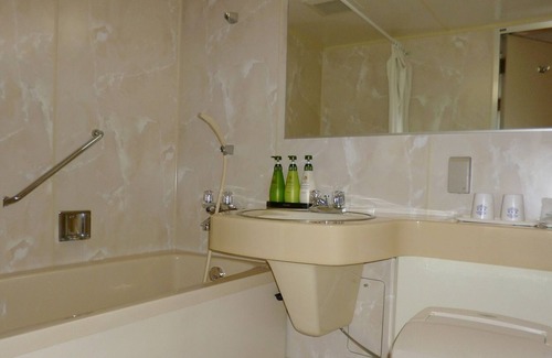 Ishiwaki House | Inviting Superior Triple Room with Breakfast in Yurihonjo