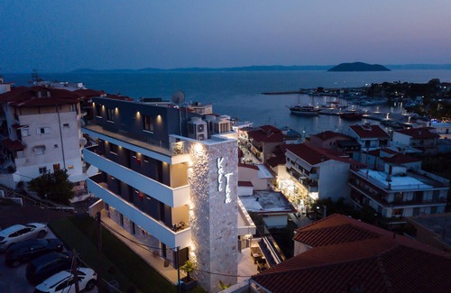 Neos Marmaras Apartment | Seaview Two-Bedroom Suite at KaliThea Suites for Families