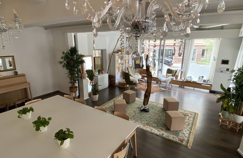 Rotebuhl Apartment | Beautiful 220 sqm Studio in Stuttgart West with Ocean View