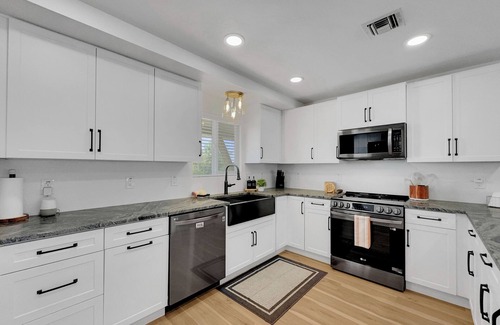 Apache Junction House | Superstition Mountains at Your Doorstep! Remodeled Bungalow!