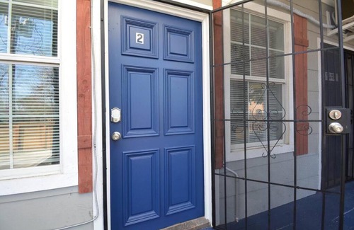 Greater East End Apartment | Budget-Friendly Family Suite @ East End Revitalized
