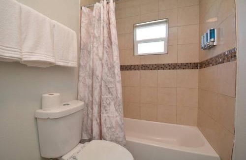 Greater East End Apartment | Budget-Friendly Suite #8 at East End Revitalized