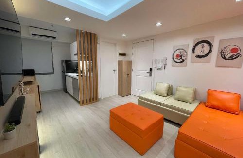 Don Bosco Apartment | Supreme Luxury 2BR Condo - Azure Urban Resort Residences near Manila Airport