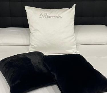Acquaviva delle Fonti Bed & Breakfast | Top-Rated Supriani B&B with Breakfast & Hot Tub Amenities