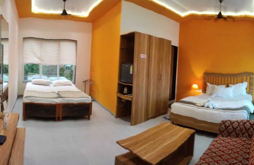 Karjat Resort | Supriti's Farmington Splash Resort
