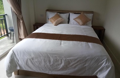Fang House | Pet-Friendly Supunnika Garden Guesthouse with Breakfast
