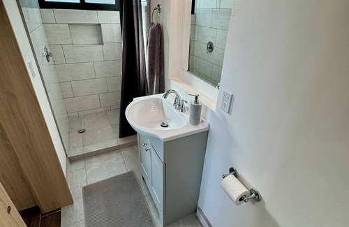 San Antonio de las Minas Cabin | Top Rated Sur del Valle: Relax with Spa & Breakfast