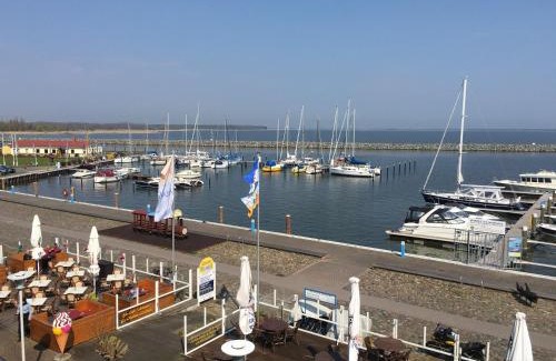 Barth House | High-Rated Sur la Mer - Breakfast & Family-Friendly Stays