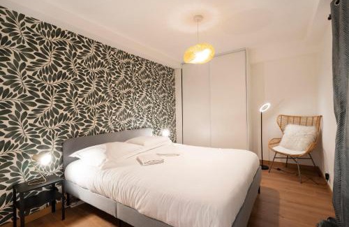 Metz-Centre – Ancienne Ville Apartment | Experience Comfort at Sur la Seille with Hot Tub Access