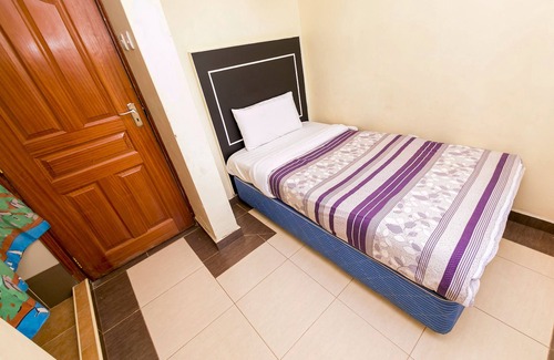 Bondo Hotel | Discover Sura View Hotel Bondo: Family-Friendly Retreat
