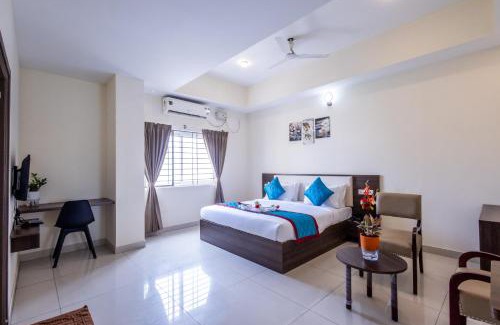 Lakshminarayana Pura Hotel | Budget-Friendly Suraksha Stay with Family Amenities