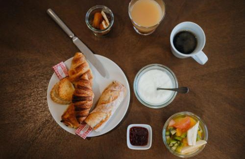 Le Poinconnet Hotel | Comfortable Stay at Sure Hotel by Best Western Châteauroux