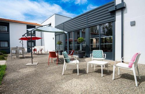 Bressols Hotel | Pet-Friendly Retreat at Sure Hotel by Best Western Montauban