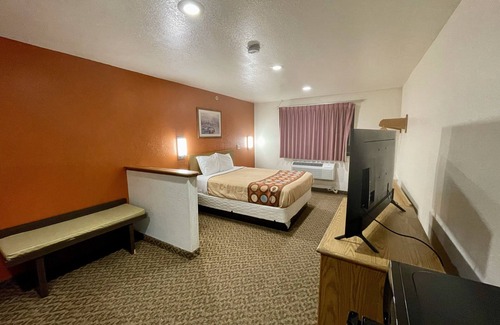 Prince Frederick Hotel | Family-Friendly Prince Frederick with Daily Breakfast Included