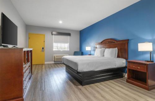 McAlester Hotel | Pet Friendly Retreat at SureStay by Best Western McAlester