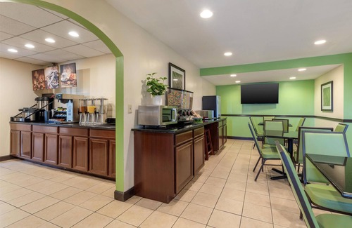 East Brunswick Hotel | Comfortable Stay at SureStay Hotel, East Brunswick