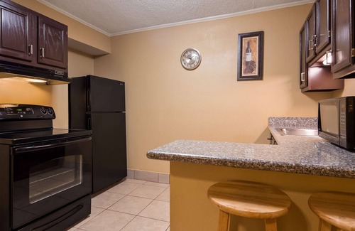 Covington Hotel | Welcoming Stay at SureStay Plus by Best Western Covington
