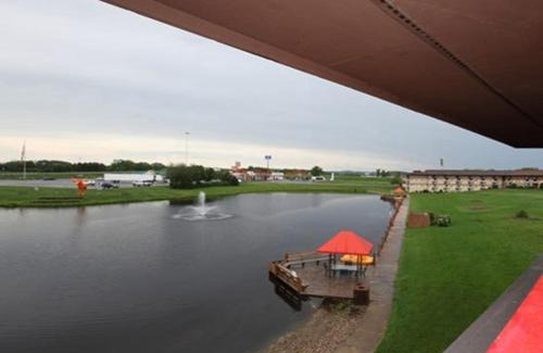 Black River Falls Hotel | Pet-Friendly Escape at SureStay Plus Hotel Black River Falls