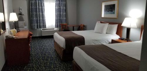 South Lethbridge Hotel | Pet-Friendly Getaway at SureStay Plus Hotel in Lethbridge