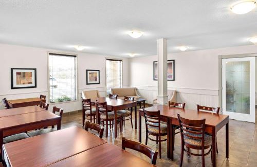 Hardisty Hotel | Top-Rated SureStay Plus Hotel with Family-Friendly Amenities