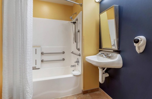 Keyser Hotel | Experience Comfort at SureStay Plus Hotel by Best Western