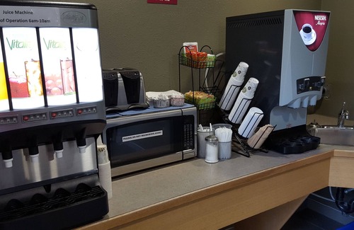 South Lethbridge Hotel | Comfortable Stay at SureStay Plus Hotel in Lethbridge