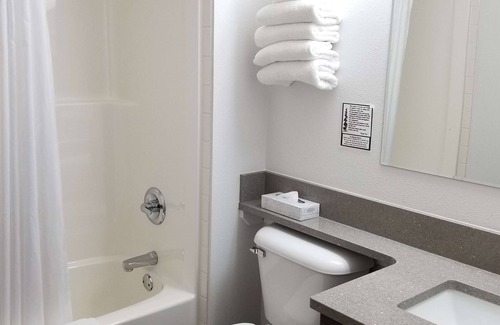 South Lethbridge Hotel | Comfortable Stay at SureStay Plus Hotel in Lethbridge