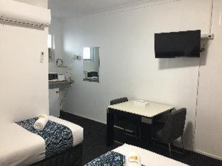 Charlestown Hotel | Ideal Surf Beach Motel Newcastle - 4-Star Stay Awaits