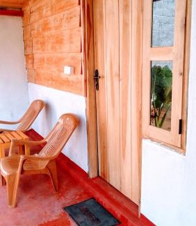 Pottuvil Division 2 Hotel | Relax at Surf Gangs Arugambay with Oceanfront Amenities
