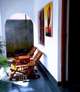 Pottuvil Division 2 Hotel | Relax at Surf Gangs Arugambay with Oceanfront Amenities