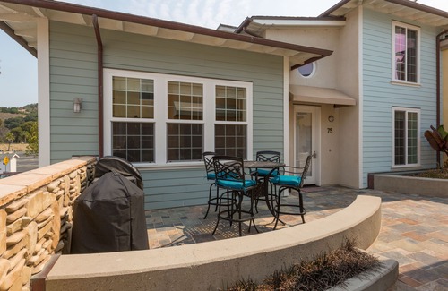 Avila Beach Condo | Beachside Escape: Steps to Ocean with Family-Friendly Amenities
