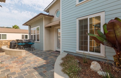 Avila Beach Condo | Beachside Escape: Steps to Ocean with Family-Friendly Amenities