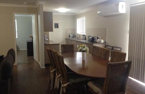 Nowra House | Pet and Child Friendly Surf Mist for Your Next Getaway