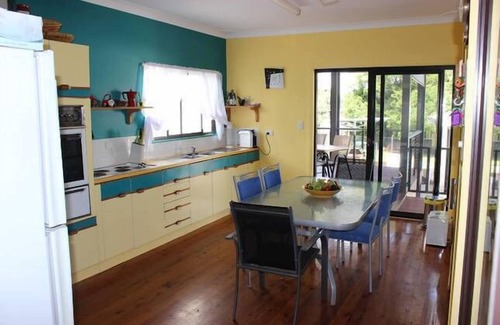 Currarong Cottage | Beachside Retreat: Surf Mist Cottage Near Currarong