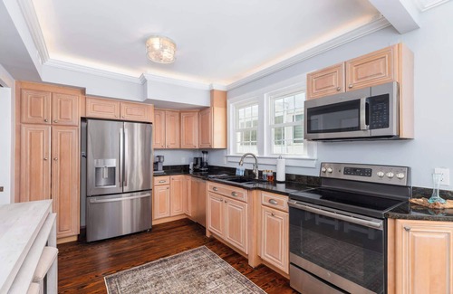 Ocean City House | Surf Ocean Side Entire Building Sleeps 17 By Beach