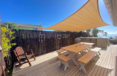 Wavecrest House | Cozy Surf Point Holiday Home with Oceanfront Views