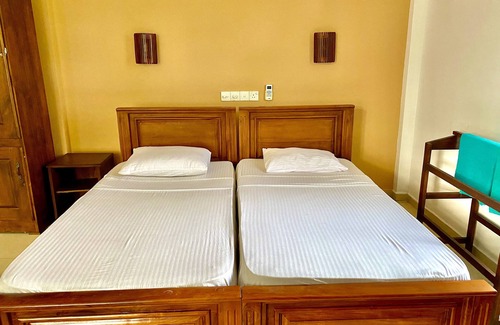 Kathaluwa Bed & Breakfast | Family-Friendly Retreat at Surf Range Resort Awaits You