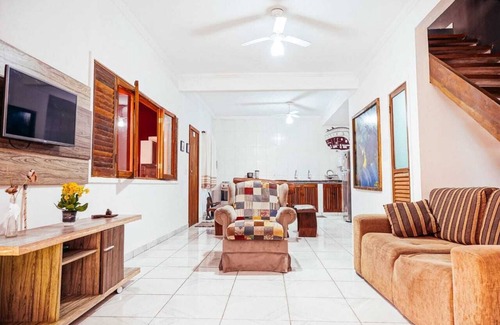 Itacare House | Discover Surf RED House: Pet-Friendly Retreat with Spa