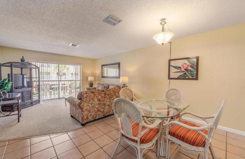 Madeira Beach Resort | Oceanfront Escape at Surf Song with Pool & Ocean Views