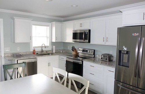 Emerald Isle House | Beach Access & Ocean View at Surf Sounds - Guest Rated 10/10
