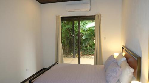 Dominicalito House | Relaxing Surf Villas in Dominicalito Bay for Families