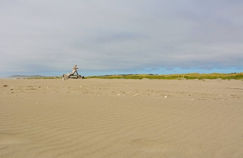 Ocean City Resort | Delightful Surfcrest Resort: Beachfront Bliss Awaits You