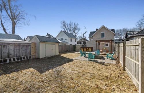 Lansing House | Beachfront Retreat: 4 BR Home with Pet-Friendly Amenities