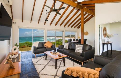 Culburra Beach House | Prime Surfside Hotel Steps from the Beach, 4-Star Rated