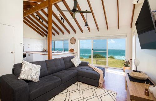 Culburra Beach House | Prime Surfside Hotel Steps from the Beach, 4-Star Rated