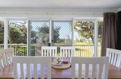 Buddina Apartment | Beachfront Retreat - Surfside Buddina Apartment Awaits