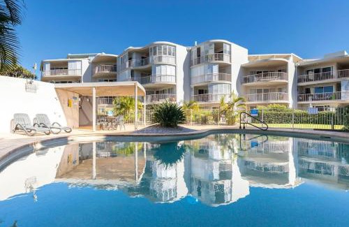 Buddina Apartment | Beachfront Retreat - Surfside Buddina Apartment Awaits