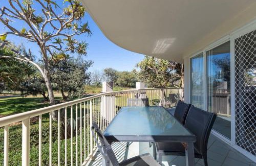 Buddina Apartment | Beachfront Retreat - Surfside Buddina Apartment Awaits